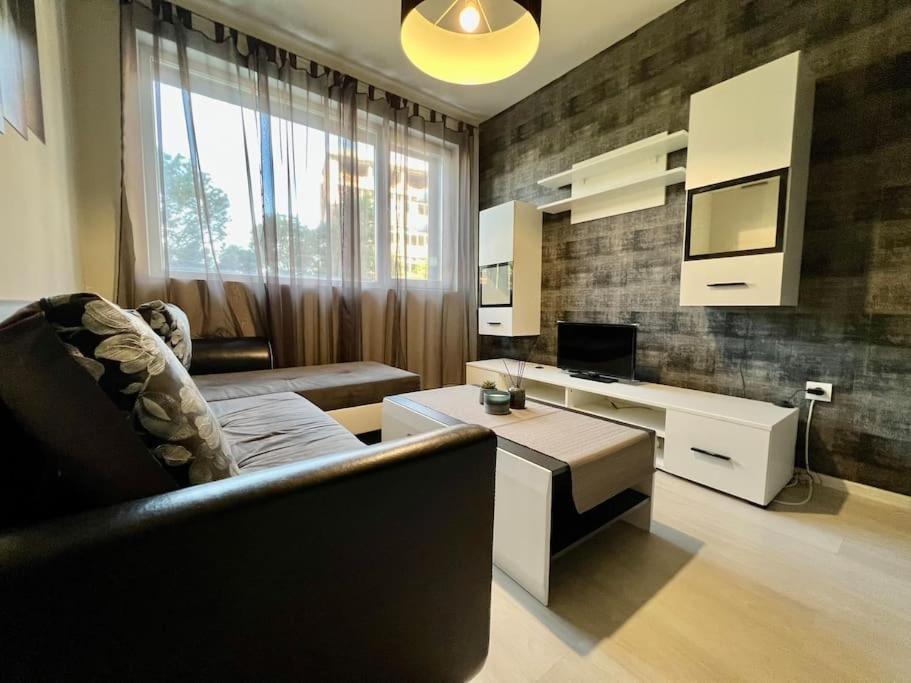 Sof Apartment's *
